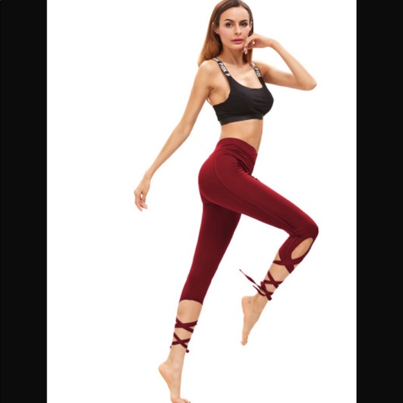 NWOT Soft High Waisted Crisscross Leggings - Picture 1 of 2